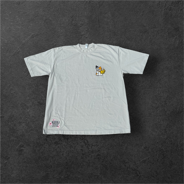 Neeks Maneki Cat 6.5oz Crème Tee
